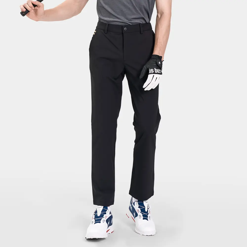 【LE COQ SPORTIF GOLF】男款黑色防曬透氣配長褲-88