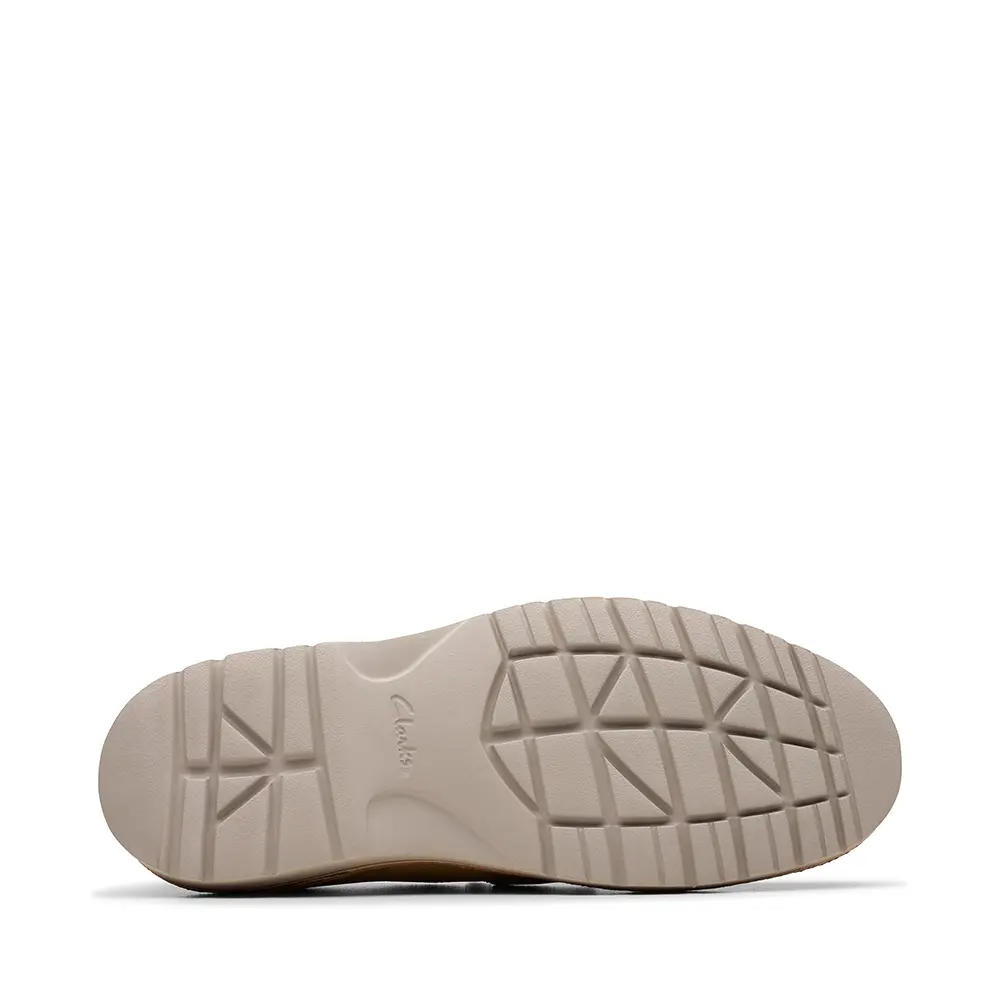 【CLARKS】EastridgeStep輕量寬楦傳統縫線樂福便士鞋 (淺棕色)