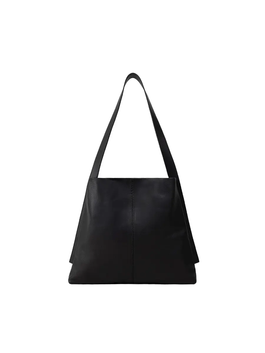 【BLANK SPACE】Avery 真皮單肩方包-黑色